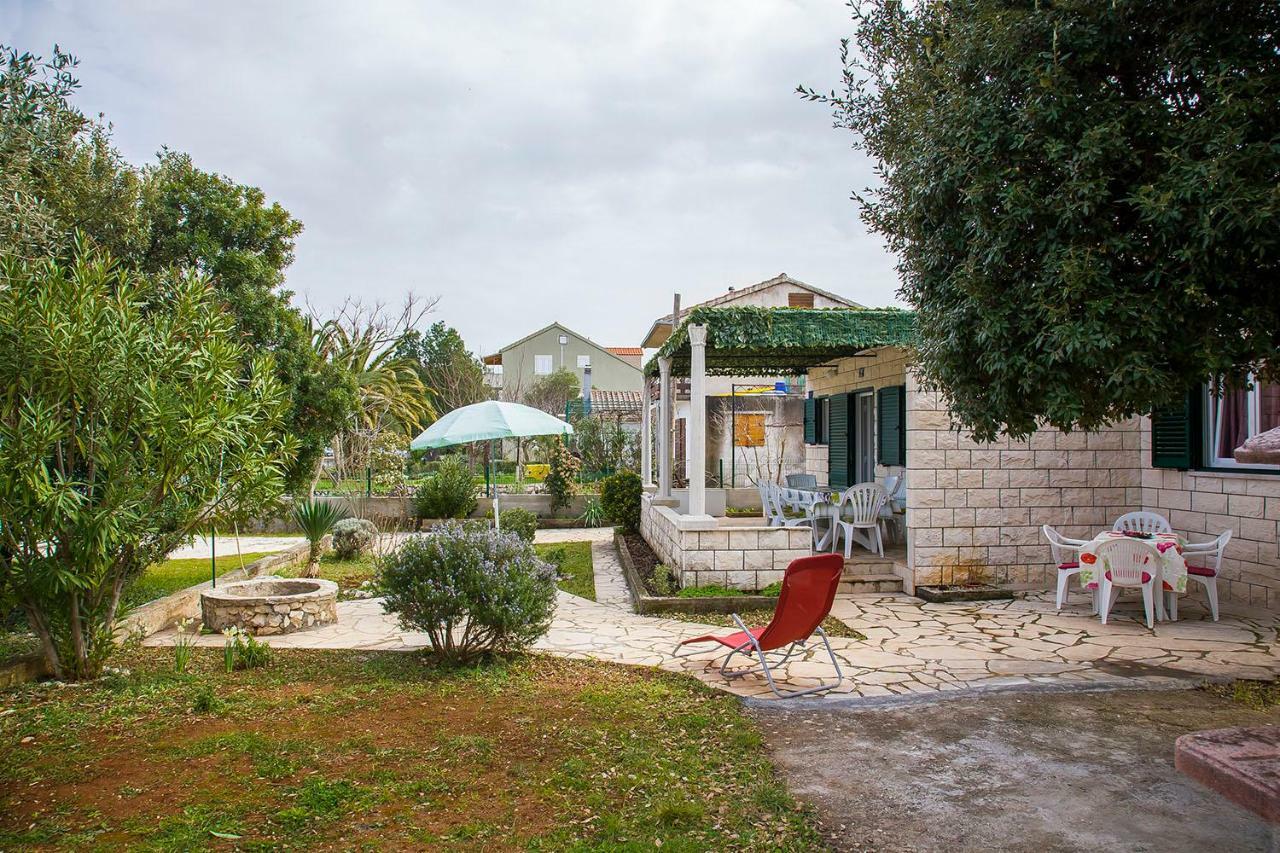 Holiday House "Kale" Drace Exterior photo